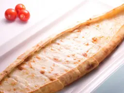فطيرة جبن موزاريلا