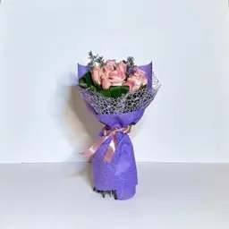 Damask Rose Bouquet with Limonium