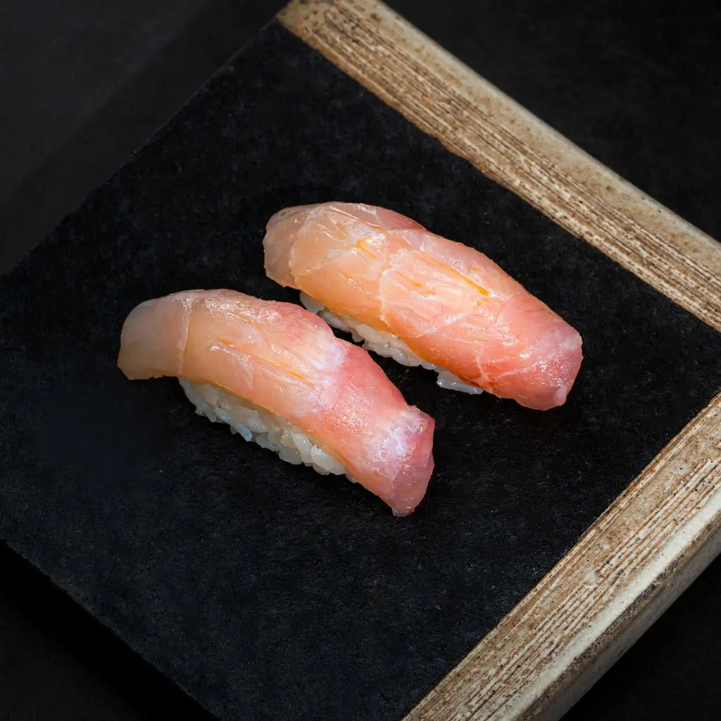 HAMACHI NIGIRI