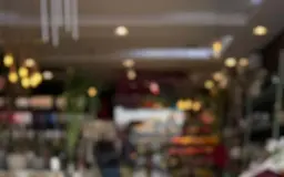 الاحمر الزاهي