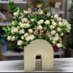 فازة ورد طبيعي