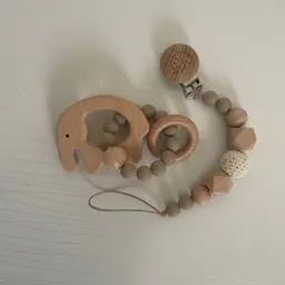 عضاضة وتعليقة خشب