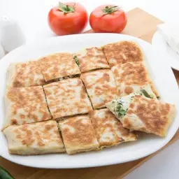 مطبق جبن سائل مع الخضار