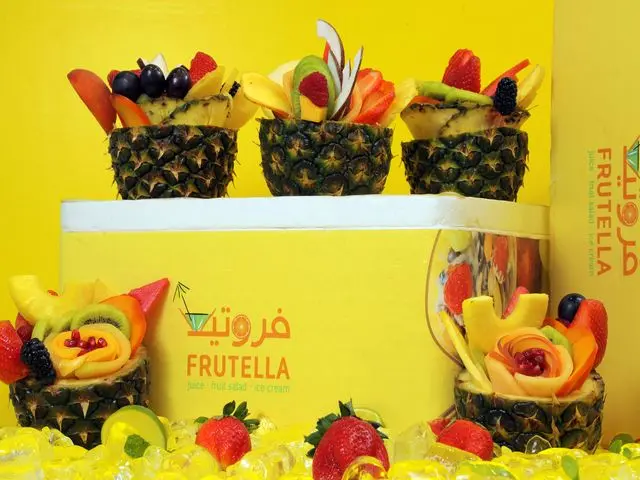 Pineapple Ice Box