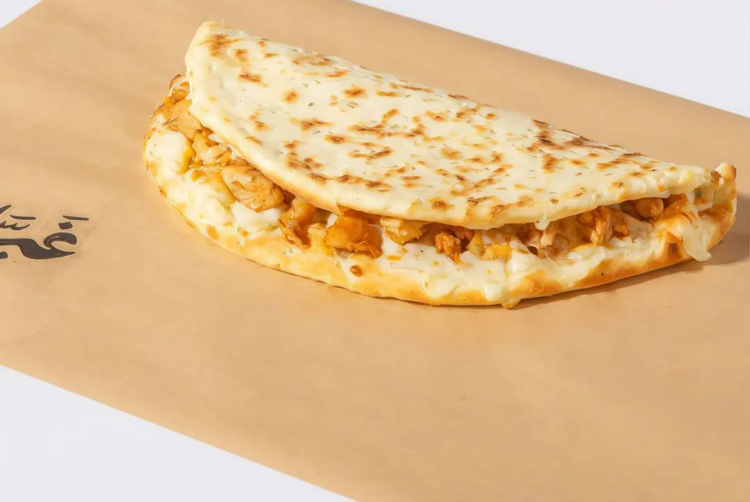 فطيرة تشكين موزريلا