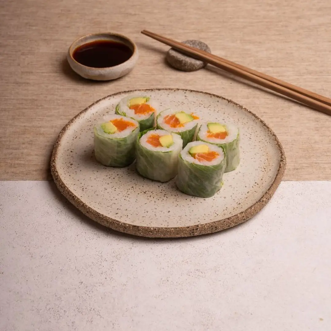 Salmon Avocado - 6 Pieces