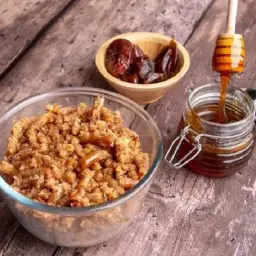 Dates Fattah with Honey