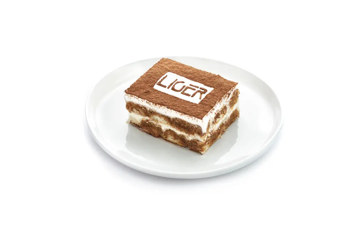 Tiramisu Cake
