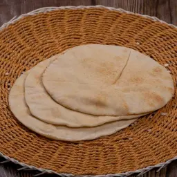 خبز قطعتين