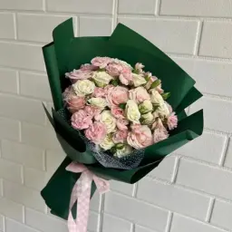 باقة ورد بيبي روز أبيض وزهري