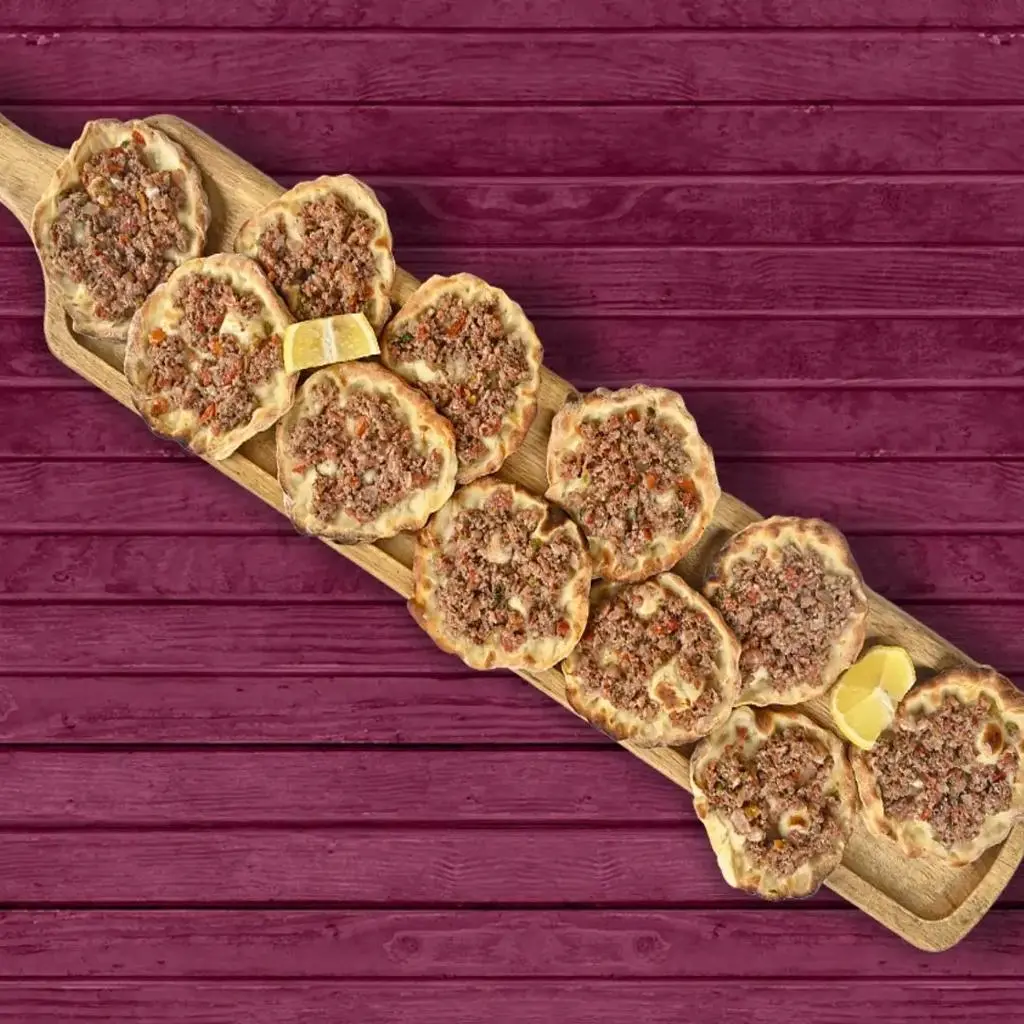 Mini Meat with Dough Manakish