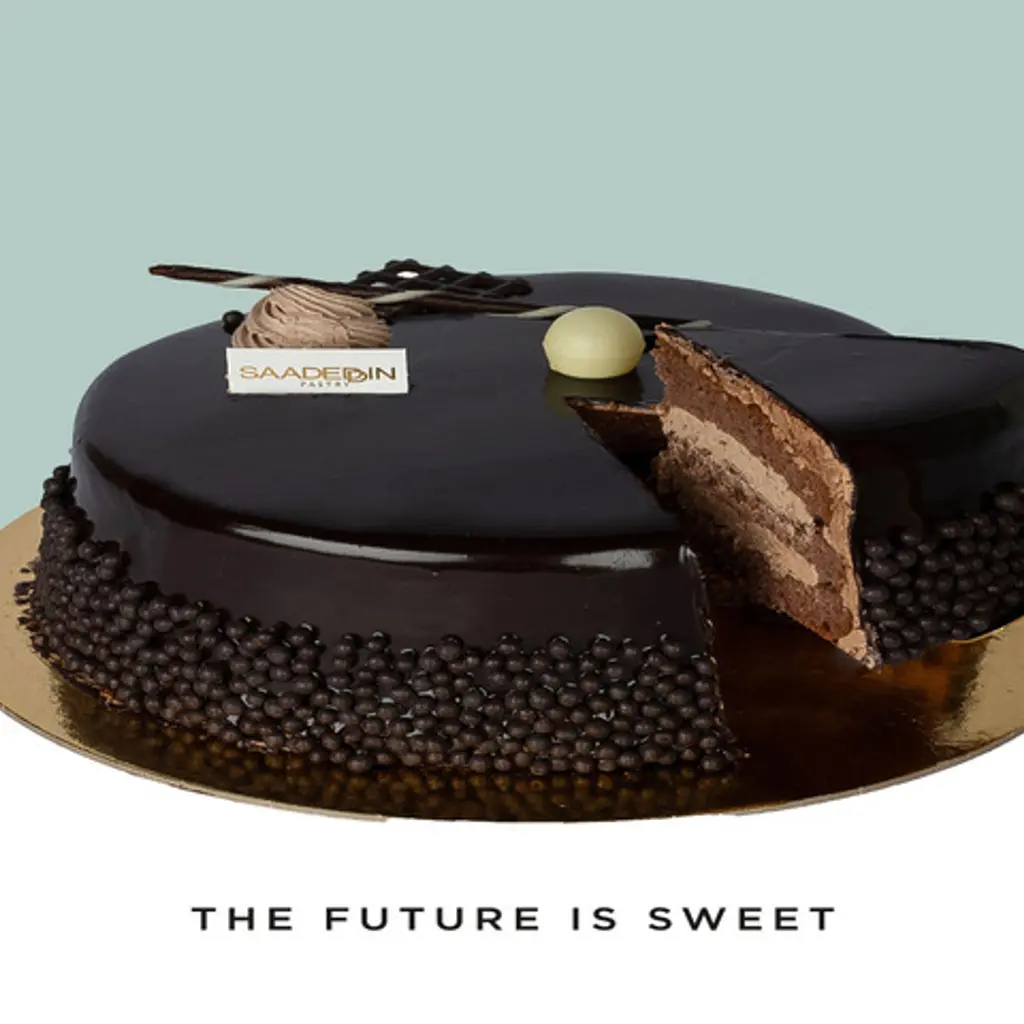 Large Sub chocolate cake