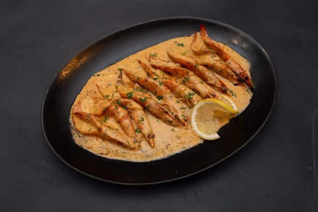 Butterfly shrimp dish