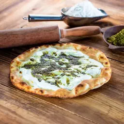 فطيرة لبنة بالزعتر