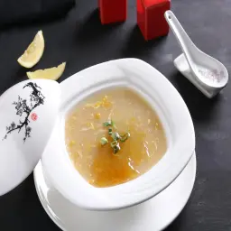 شوربة الدجاج بالذرة