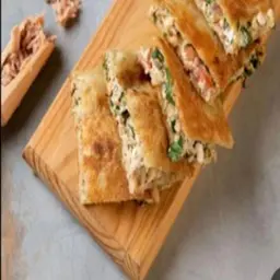 Mutabbaq with Tuna