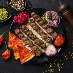كباب بالفستق 4 أسياخ