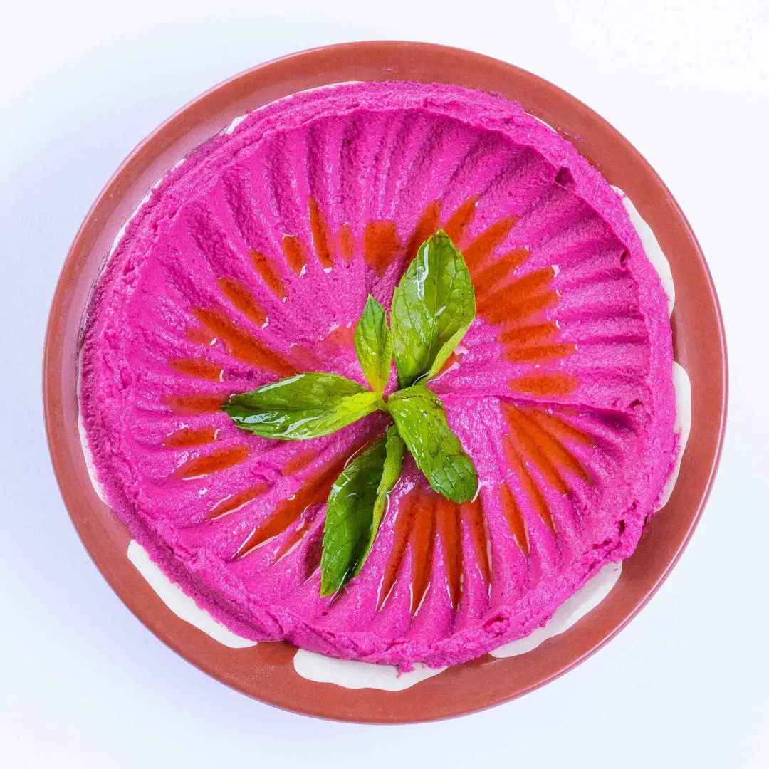 Hummus with Beetroot (Plate)
