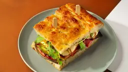 ساندوتش توسكانا  ديك رومي افوكادو وباذنجان