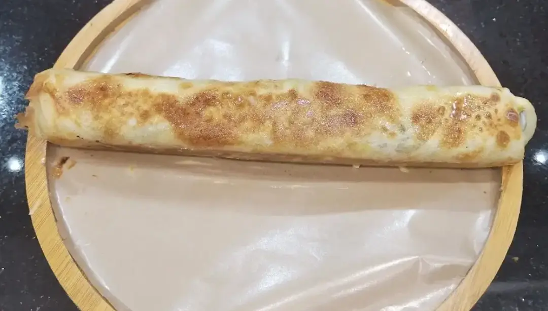 فطيرة بسطرمة رول