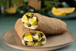 بيض وافوكادو وحمص