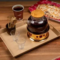 شاي أحمر إبريق