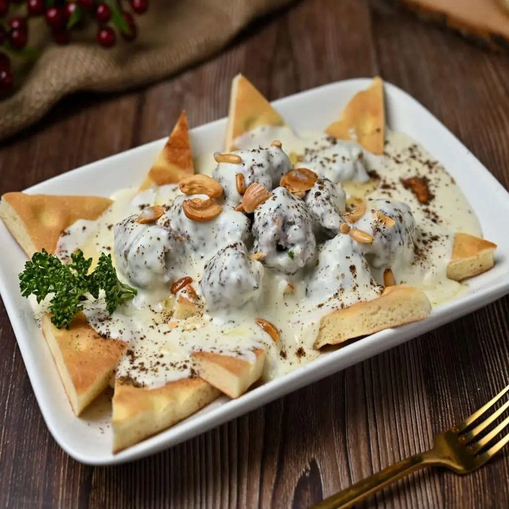 Kebab with Yogurt Sauce