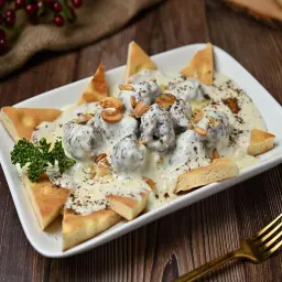 Kebab with Yogurt Sauce