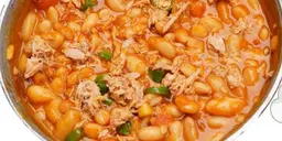 فاصوليا بيضاء بالتونة