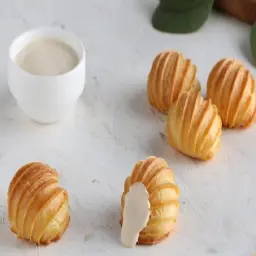 بلح مشوي جبن