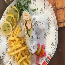 ساندوتش شيش طاووق