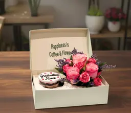 Happiness Box - Cupcakes and flowers for graduation with your name - Medium size