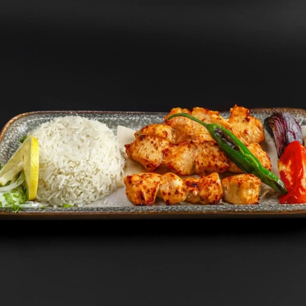 شيش طاووق مع الارز