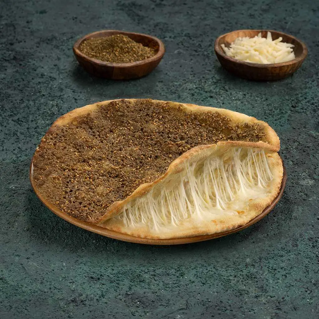 زعتر مع الجبنة