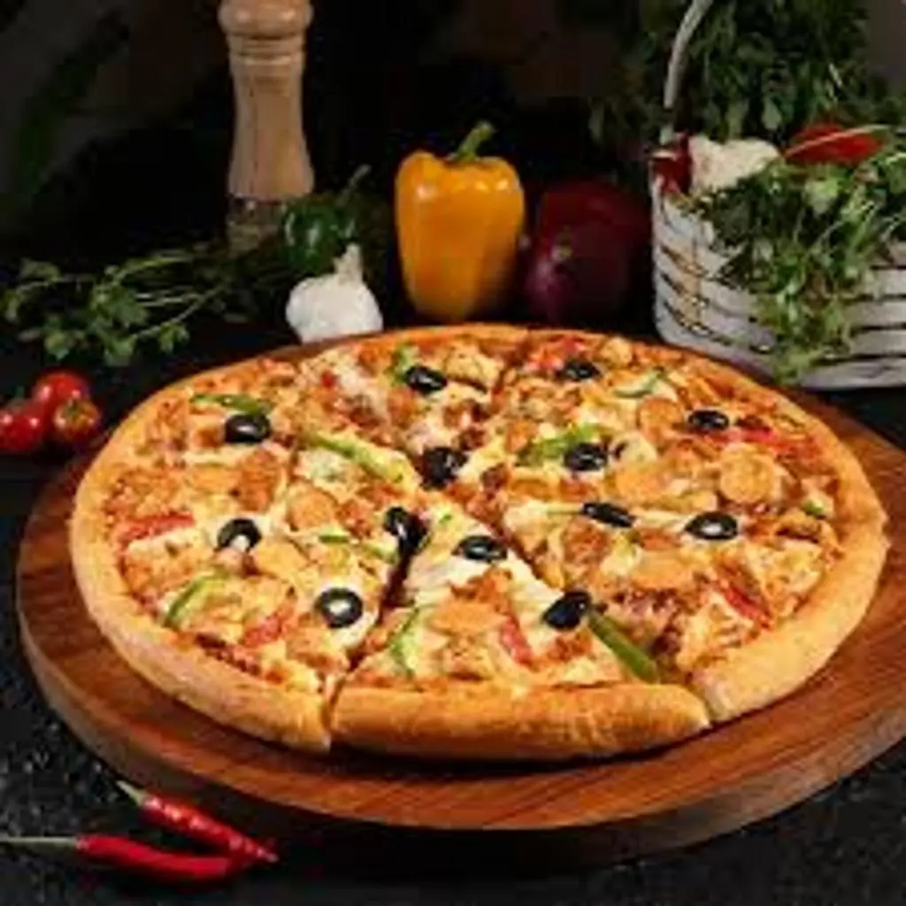 Chicken Supreme Pizza