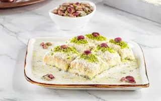 بقلاوة بالحليب فستق / شوكولا