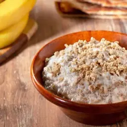 Cream Masoub with Honey and Dates