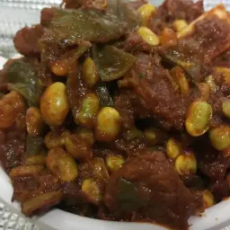 لحم بفاصوليا جوار