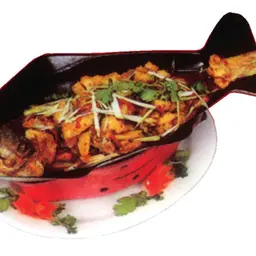 Fish Ginger & Garlic Chilli in Hot Plate
