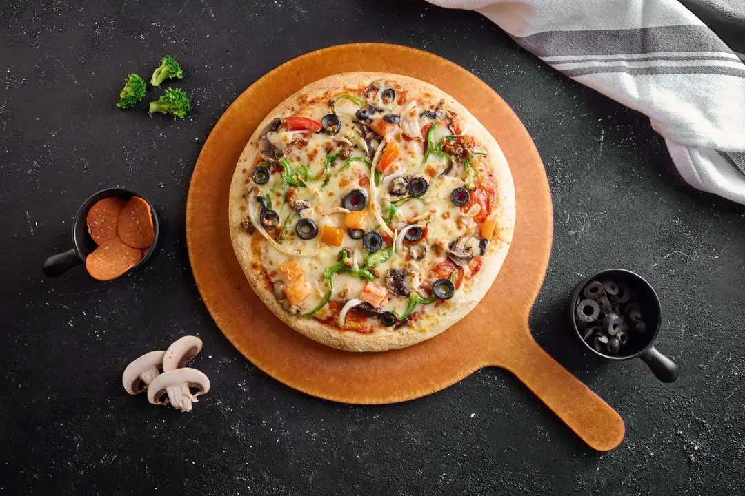 Roma Supreme Pizza - Small