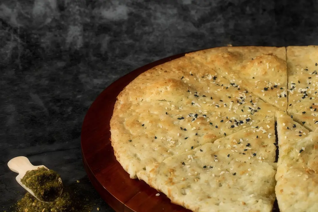 Tamees with zaatar