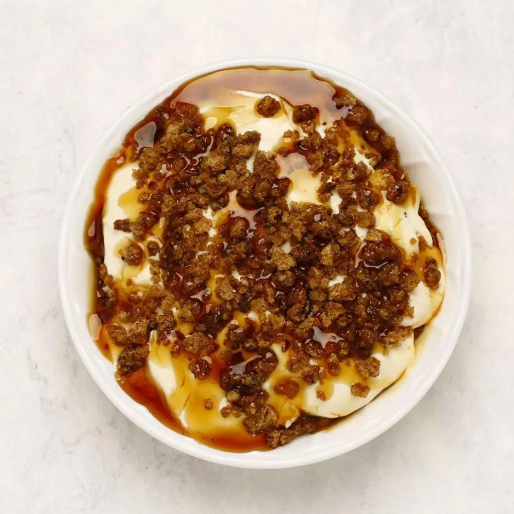 Date Fattah with Cream and Honey
