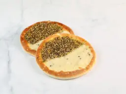 مناقيش زعتر وجبن