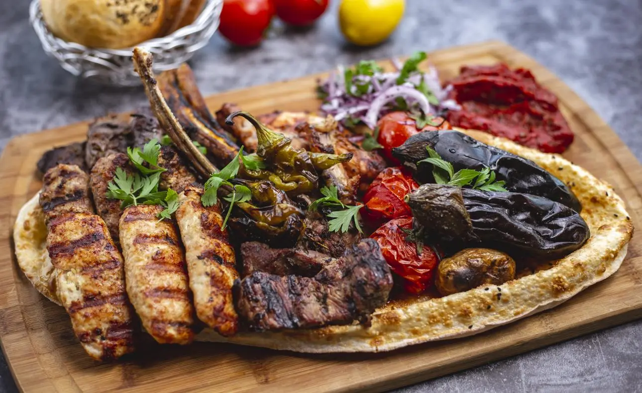 مطعم دمشقيات