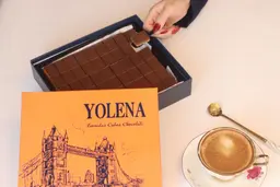 يولينا مكعبات الشوكولاته