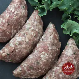 كرات اللحم المحشوة بالجبن