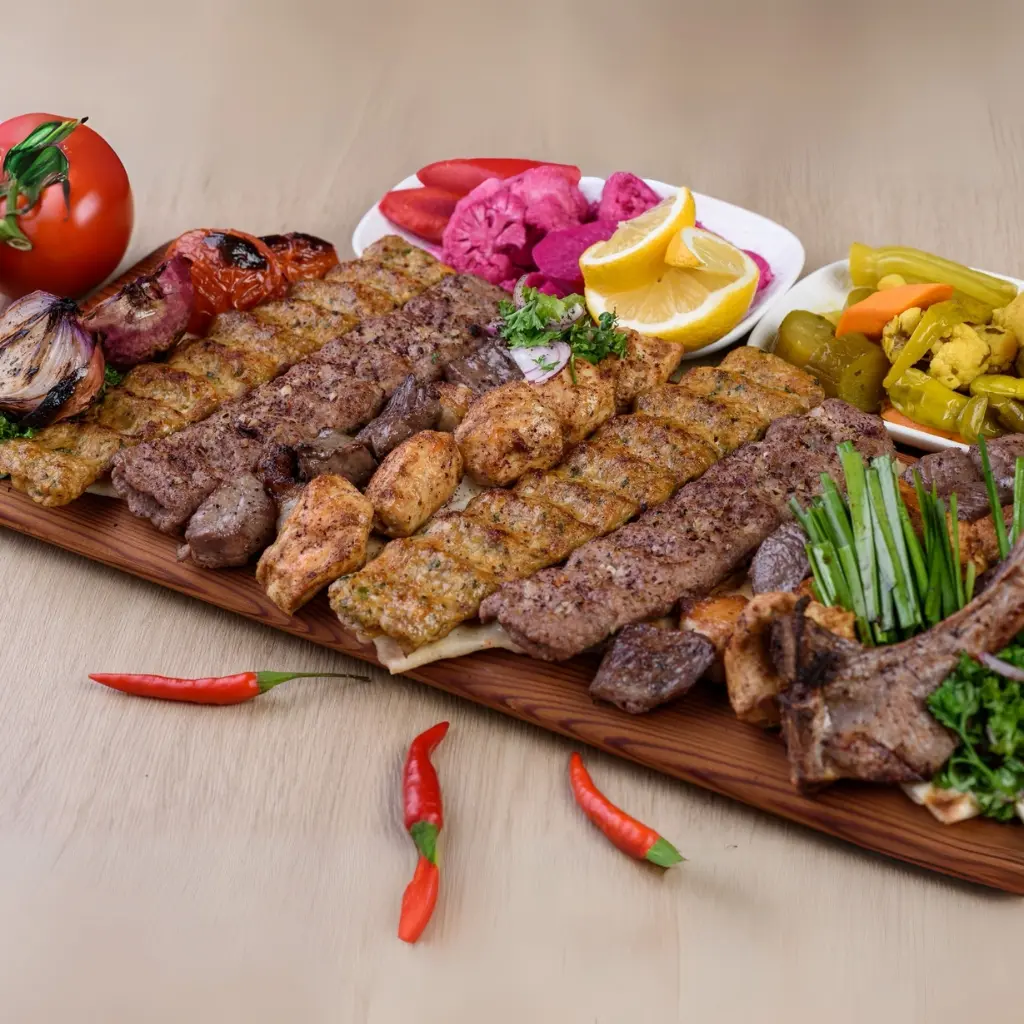 صينية مشاوي مشكلة بالارز