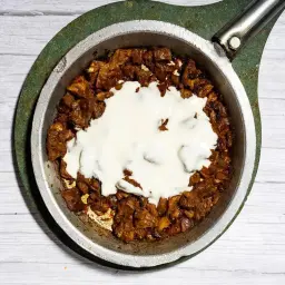 Meat Muqalqal with Cheese