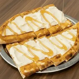Labneh with Honey Pie