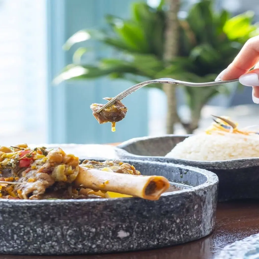 Shank with Hummus Pottery